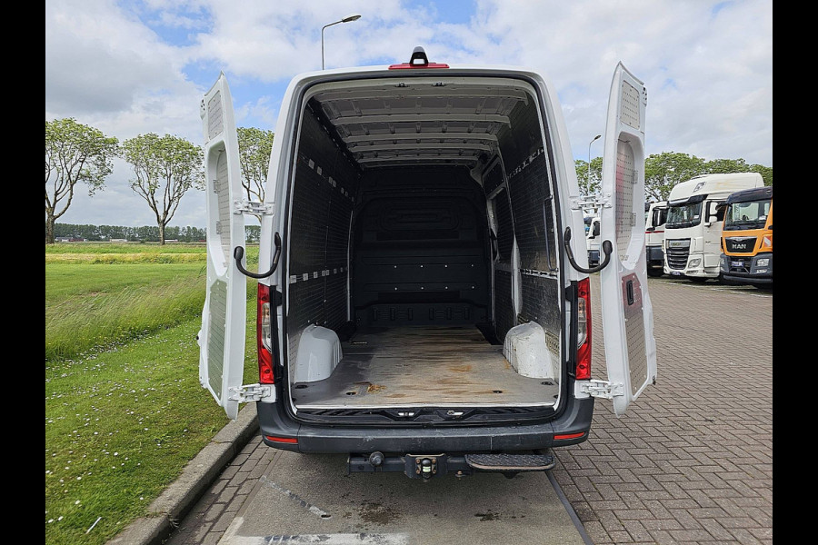 Mercedes-Benz Sprinter 317 1.9 CDI L2H2 RWD L2H2 RWD 3.5t-Trekhaak Airco Camera Mbux PDC Standkachel Euro6 170 PK