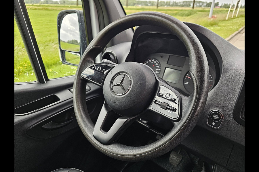 Mercedes-Benz Sprinter 317 1.9 CDI L2H2 RWD L2H2 RWD 3.5t-Trekhaak Airco Camera Mbux PDC Standkachel Euro6 170 PK