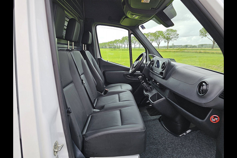 Mercedes-Benz Sprinter 317 1.9 CDI L2H2 RWD L2H2 RWD 3.5t-Trekhaak Airco Camera Mbux PDC Standkachel Euro6 170 PK