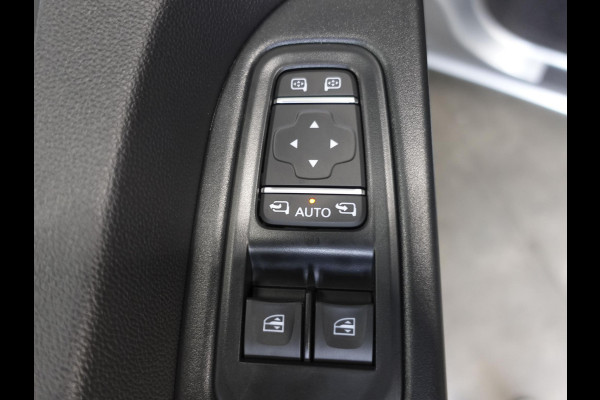 Renault Trafic 2.0 Blue dCi 150PK L2H1 Dubbele Cabine Automaat Airco Cruise Control Trekhaak Navigatie Camera