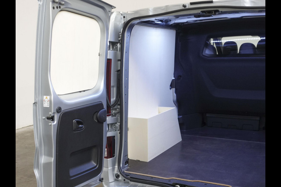 Renault Trafic 2.0 Blue dCi 150PK L2H1 Dubbele Cabine Automaat Airco Cruise Control Trekhaak Navigatie Camera
