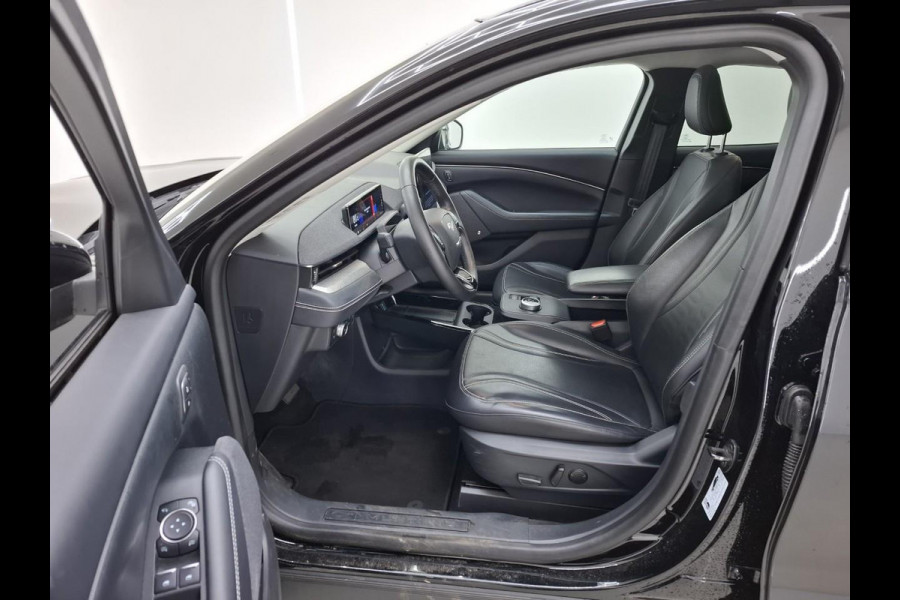 Ford Mustang Mach-E RWD 75 kWh 88.000 KM | SOH 92,5% | Technology Pack Plus | Panorama Dak | Volledig Lederen Interieur. |