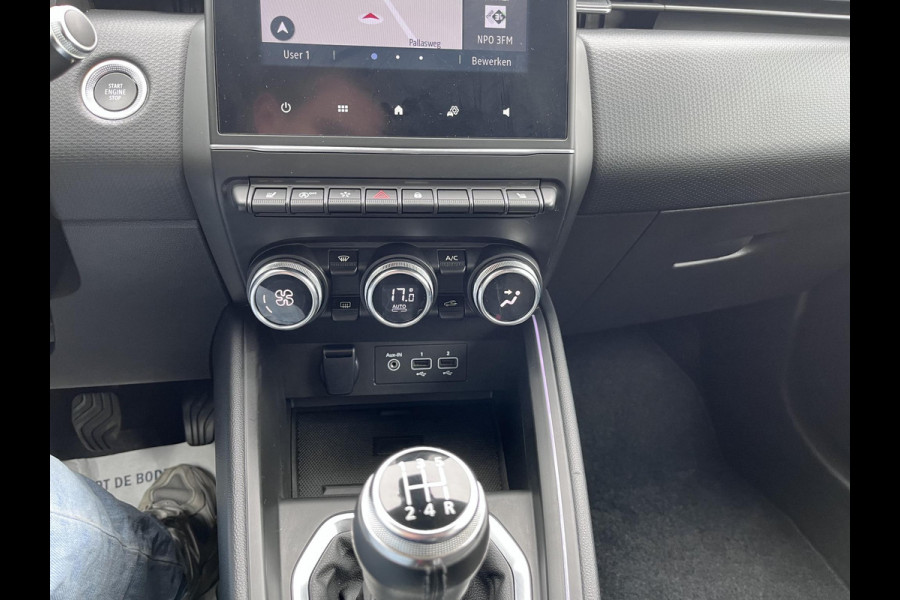 Renault Clio 1.0 TCe Intens 100pk | Navigatie | Pack Style | Trekhaak Afneembaar