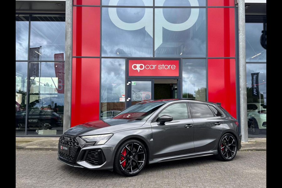 Audi A3 Sportback 2.5 TFSI RS 3 Quattro VOL ! | Ceramic | Panorama | B&O | Red Stitch | HUD | Matrix | Carbon | BTW Auto |