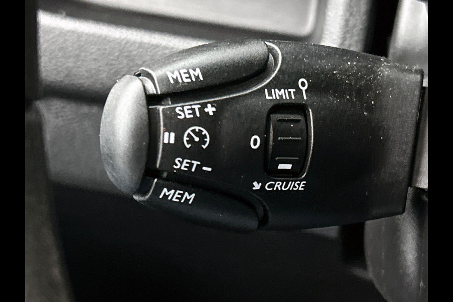 Opel Vivaro 2.0 145PK L3 Automaat Airco Cruise Control