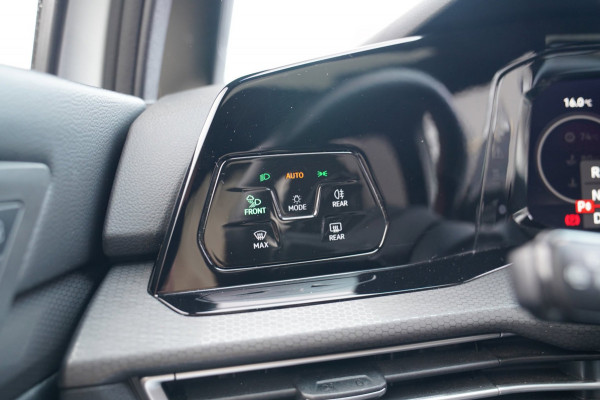 Volkswagen Golf 2.0 TSI GTI | Stuurwiel verwarming | Lane Assist | Clubsport | Camera