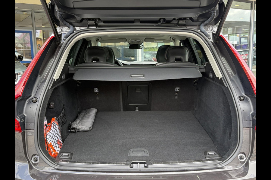 Volvo XC60 2.0 T6 Plug-in hybrid AWD R-Design | Leder | Pano | 360 Camera | H&K Audio | Adaptive Cruise |