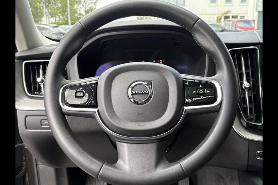 Volvo XC60 2.0 T6 Plug-in hybrid AWD R-Design | Leder | Pano | 360 Camera | H&K Audio | Adaptive Cruise |