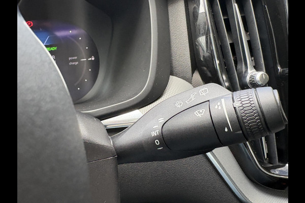 Volvo XC60 2.0 T6 Plug-in hybrid AWD R-Design | Leder | Pano | 360 Camera | H&K Audio | Adaptive Cruise |