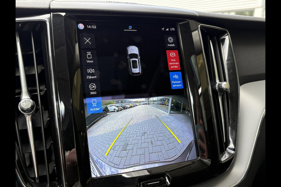 Volvo XC60 2.0 T6 Plug-in hybrid AWD R-Design | Leder | Pano | 360 Camera | H&K Audio | Adaptive Cruise |