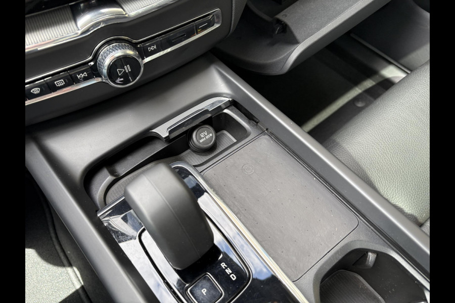 Volvo XC60 2.0 T6 Plug-in hybrid AWD R-Design | Leder | Pano | 360 Camera | H&K Audio | Adaptive Cruise |