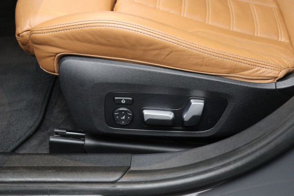 BMW 3 Serie 318i High Executive Automaat, Kuipstoelen, Head-Up, Memory, LED, Adap. Cruise Control