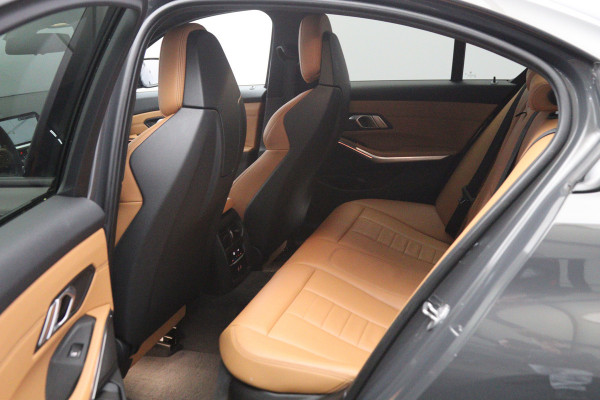 BMW 3 Serie 318i High Executive Automaat, Kuipstoelen, Head-Up, Memory, LED, Adap. Cruise Control