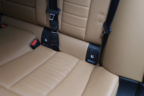 BMW 3 Serie 318i High Executive Automaat, Kuipstoelen, Head-Up, Memory, LED, Adap. Cruise Control