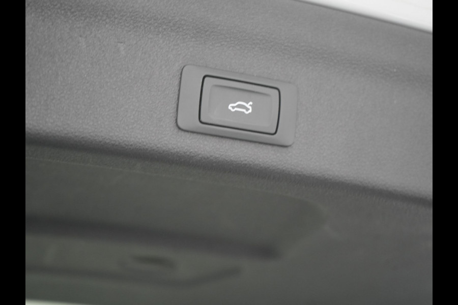 Audi A6 Avant 50 TFSI e Quattro S Line PHEV 300pk Dealer O.H. | Adaptive Cruise | Head Up | Camera | Matrix LED | Lederen Sportstoelen Memory & Verwarmd | Blis | Stuur Verwarmd | Apple Carplay | Navigatie | DAB | Plug In Hybrid |