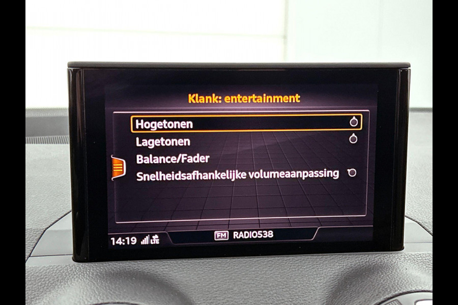 Audi Q2 30 TFSI S Edition NAVI | FULL-LED | EL. ACHTERKLEP | SFEER-VERLICHTING