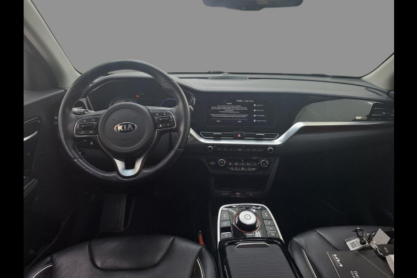 Kia e-Niro ExecutiveLine 64 kWh | 65.500 KM | SOH 100% | Panorama Dak | Volledig Lederen Interieur | WORDT VERWACHT!