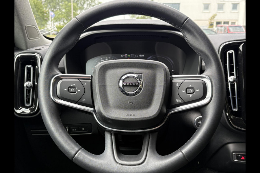 Volvo XC40 1.5 T5 Plug-in hybrid Plus Dark | Leder | Adaptive Cruise | Stoel- & Stuurverwarming | H&K Audio | Achteruitrijcamera |