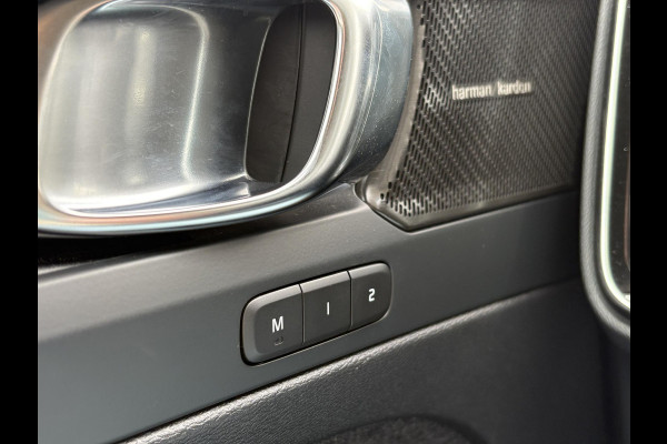 Volvo XC40 1.5 T5 Plug-in hybrid Plus Dark | Leder | Adaptive Cruise | Stoel- & Stuurverwarming | H&K Audio | Achteruitrijcamera |