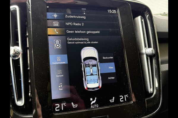 Volvo XC40 1.5 T5 Plug-in hybrid Plus Dark | Leder | Adaptive Cruise | Stoel- & Stuurverwarming | H&K Audio | Achteruitrijcamera |