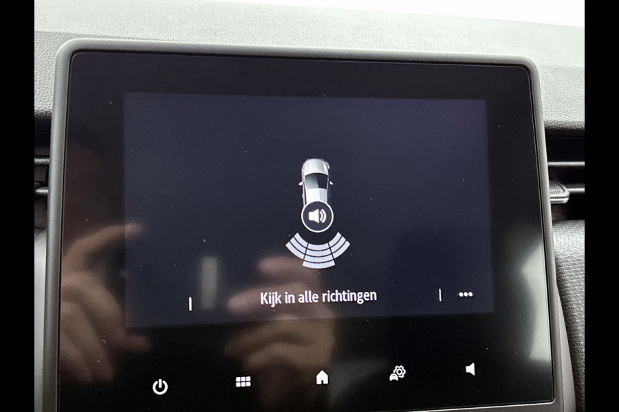 Renault Clio 1.0 TCe Zen (Goed OnderH, Parkeersensoren, Navi, Lane Assist, Cruise Con, App Connect, Etc)