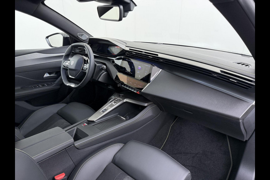 Peugeot e-408 GT 58 kWh VAN: 42.900,- VOOR: 37.877,- UW WKVOORDEEL: 5.023,- | NIEUWE AUTO 13KM!| FULL OPTION| PANO| FOCAL AUDIO| 360 CAMERA| ELEKTRISCHE ACHTERKLEP| ELEK. STOELEN| STOEL + STUURVERWARMING MET MASSAGE|