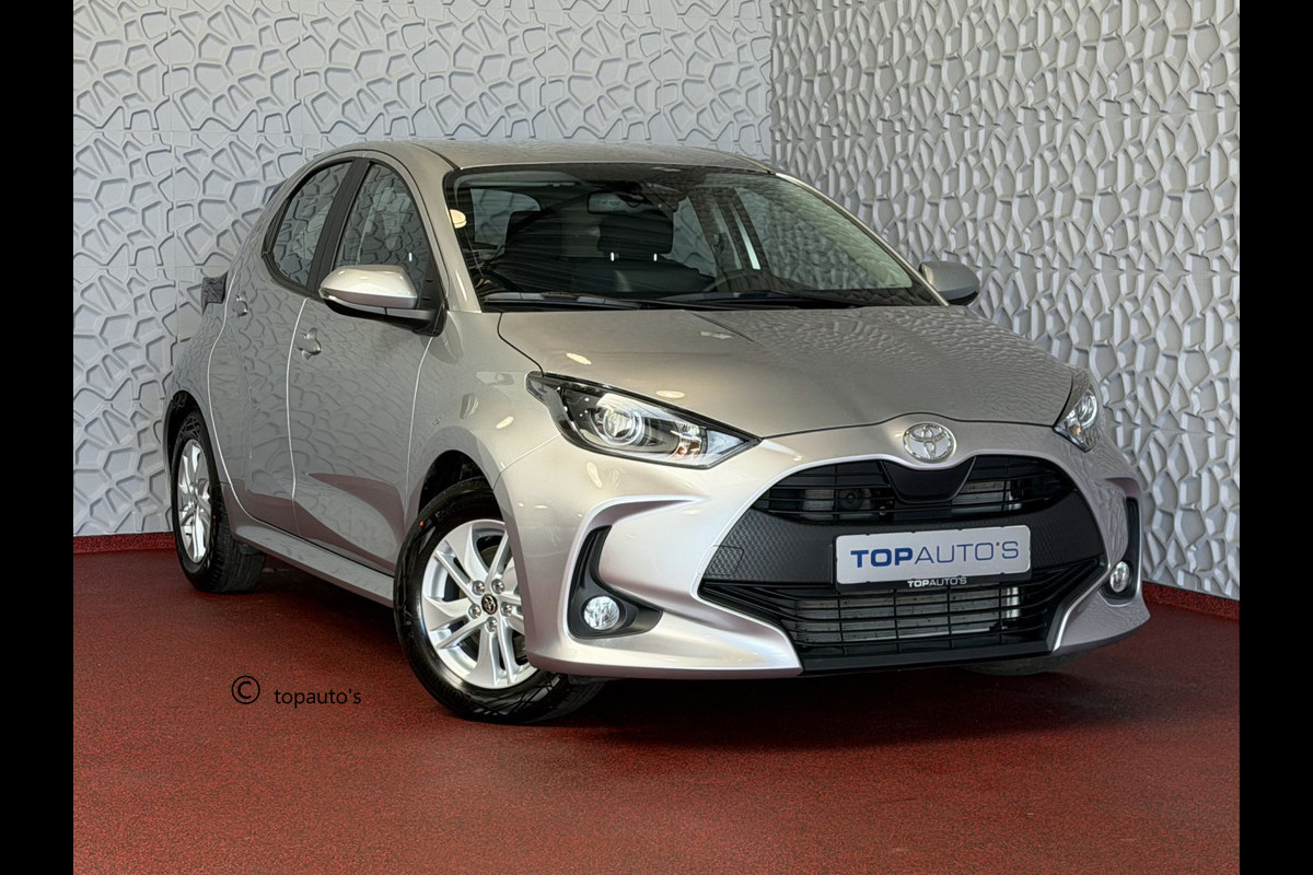Toyota Yaris 1.5 HYBRID CARPLAY CAMERA STOEL/STUUR VERW LMV ADAP.CRUISE ✅ Top Auto's Wijchen , Al 30 Jaar verkoop van Toyota , Type's Launch / Executive / Dynamic / First Edition / Business / Zowel Phev / Hev / Benzine / met fabrieksgarantie ✅