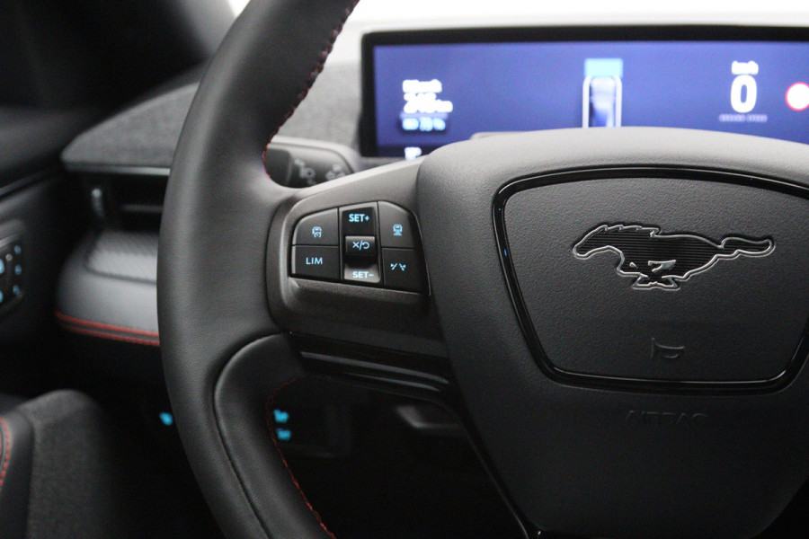 Ford Mustang Mach-E AWD 75 kWh 372 PK, SOH 94 %, Adap. Cruise Control, 360 Camera, B&O Sound, Panoramadak