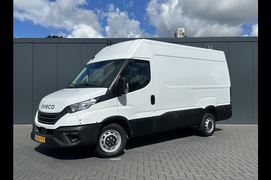 Iveco Daily 35S14 2.3D 136 PK FACELIFT / L2H2 / ** 20.950 KM ** / TREKHAAK / 3.500 KG AHG / 270 ACHTERDEUREN / ECC AIRCO / APPLE CARPLAY / 3
