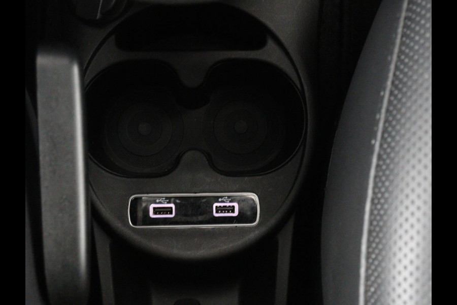 Fiat 500C 1.0 Hybrid Dolcevita | Origineel NL | Carplay | Navigatie | Cruise control | Airco | Elektrisch vouwdak | Parkeerhulp | Bluetooth
