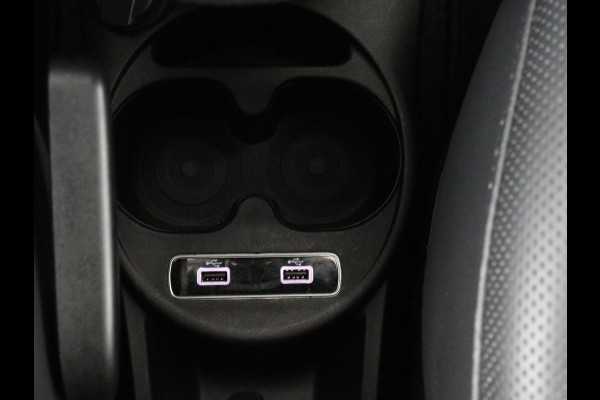 Fiat 500C 1.0 Hybrid Dolcevita | Origineel NL | Carplay | Navigatie | Cruise control | Airco | Elektrisch vouwdak | Parkeerhulp | Bluetooth
