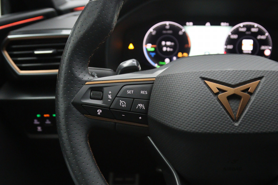 CUPRA Leon 1.4 e-Hybrid VZ 245 PK Copper Edition PHEV, Winterpakket, Camera, Memory