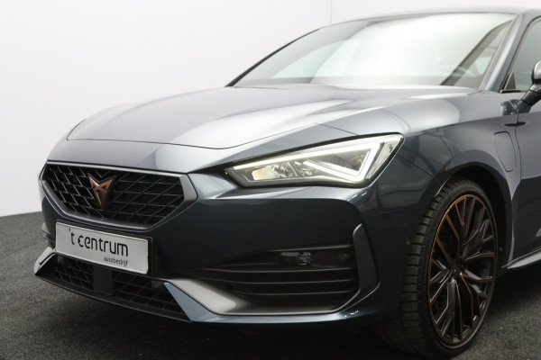 CUPRA Leon 1.4 e-Hybrid VZ 245 PK Copper Edition PHEV, Winterpakket, Camera, Memory