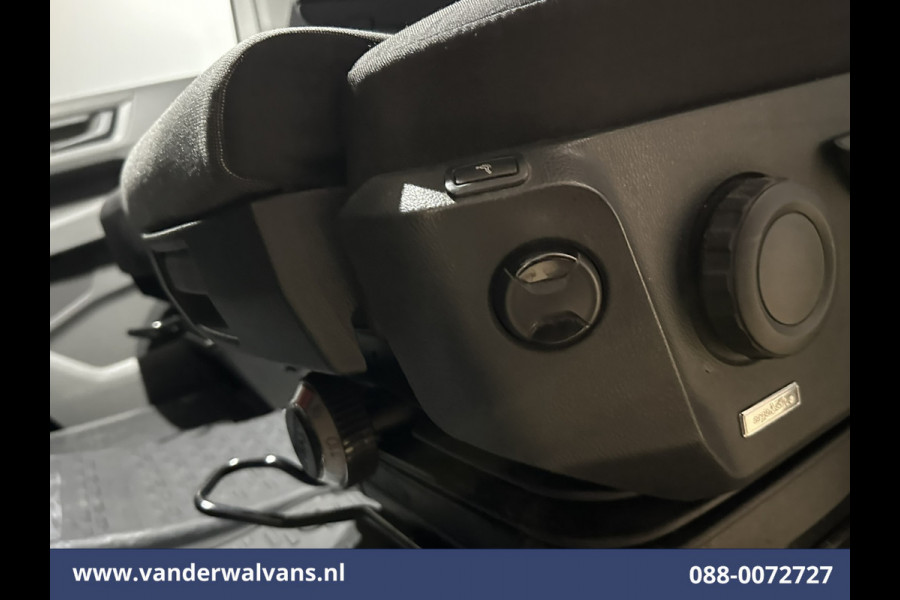 Volkswagen Crafter 2.0 TDI 141pk L3H3 L2H2 Euro6 Airco | Camera | Apple Carplay | Cruisecontrol | Chauffeursstoel Android Auto, Massagestoel