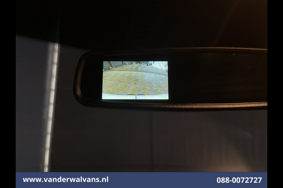 Mercedes-Benz Sprinter 211 CDI L2H2 Euro6 Airco | Camera | Trekhaak Bijrijdersbank