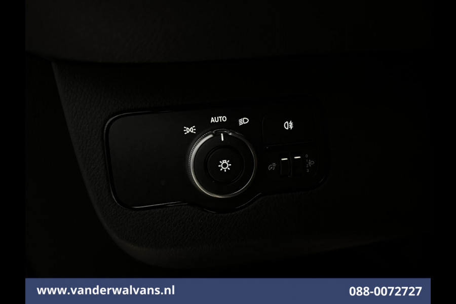 Mercedes-Benz Sprinter 211 CDI L2H2 Euro6 Airco | Camera | Trekhaak Bijrijdersbank