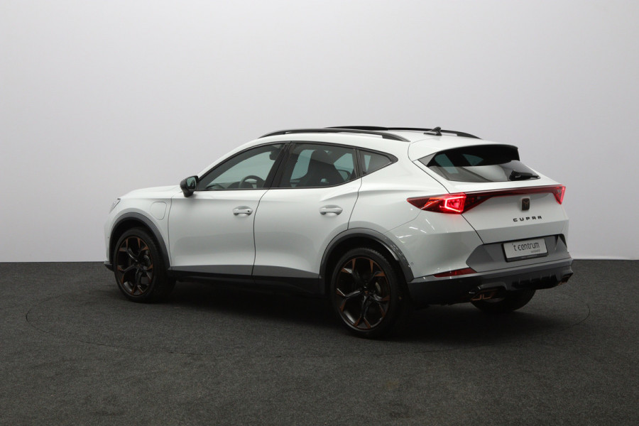 CUPRA Formentor 1.4 e-Hybrid VZ 245 PK Copper Edition PHEV, Panoramadak, Trekhaak, Camera, Memory
