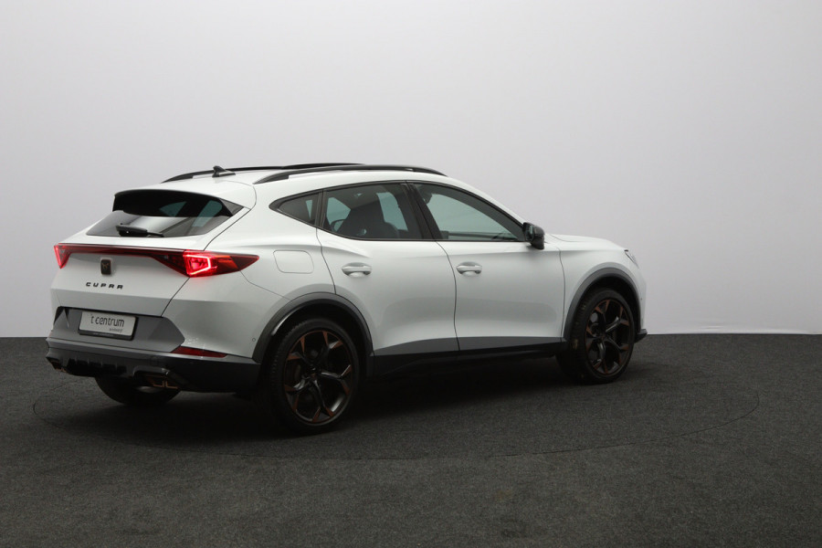 CUPRA Formentor 1.4 e-Hybrid VZ 245 PK Copper Edition PHEV, Panoramadak, Trekhaak, Camera, Memory