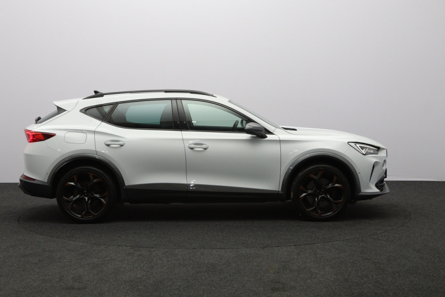 CUPRA Formentor 1.4 e-Hybrid VZ 245 PK Copper Edition PHEV, Panoramadak, Trekhaak, Camera, Memory