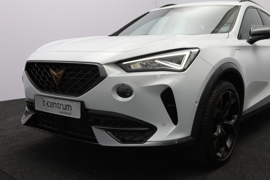 CUPRA Formentor 1.4 e-Hybrid VZ 245 PK Copper Edition PHEV, Panoramadak, Trekhaak, Camera, Memory