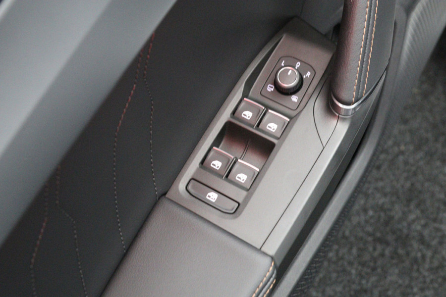CUPRA Formentor 1.4 e-Hybrid VZ 245 PK Copper Edition PHEV, Panoramadak, Trekhaak, Camera, Memory