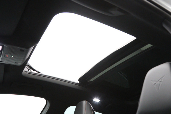 CUPRA Formentor 1.4 e-Hybrid VZ 245 PK Copper Edition PHEV, Panoramadak, Trekhaak, Camera, Memory