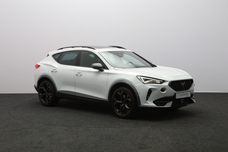 CUPRA Formentor 1.4 e-Hybrid VZ 245 PK Copper Edition PHEV, Panoramadak, Trekhaak, Camera, Memory