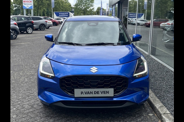 Suzuki Swift 1.2 Select Smart Hybrid CVT Automaat | Meerdere kleuren beschikbaar | €1.600,- voordeel | Adapt. Cruise | Camera | Stoelverwarming | 16'' | Dodehoek | Carplay/Android Auto | Smart Entry |