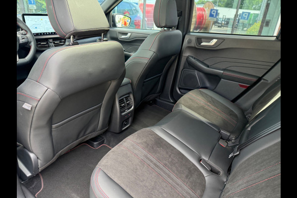 Ford Kuga 2.5 PHEV ST-Line X - Automaat - Pano/Schuifdak - Trekhaak - Navi