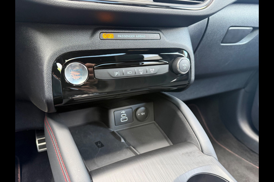 Ford Kuga 2.5 PHEV ST-Line X - Automaat - Pano/Schuifdak - Trekhaak - Navi