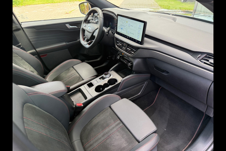 Ford Kuga 2.5 PHEV ST-Line X - Automaat - Pano/Schuifdak - Trekhaak - Navi