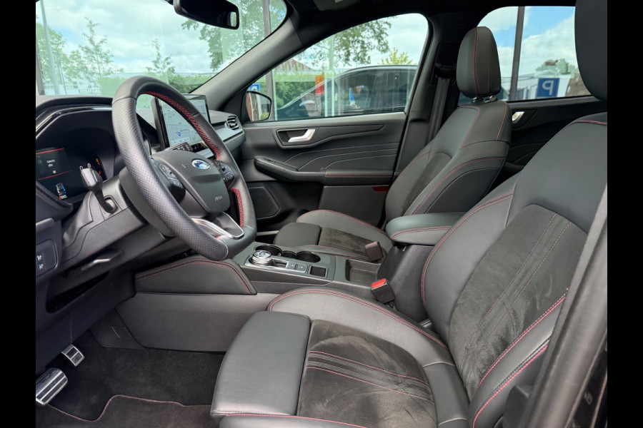 Ford Kuga 2.5 PHEV ST-Line X - Automaat - Pano/Schuifdak - Trekhaak - Navi