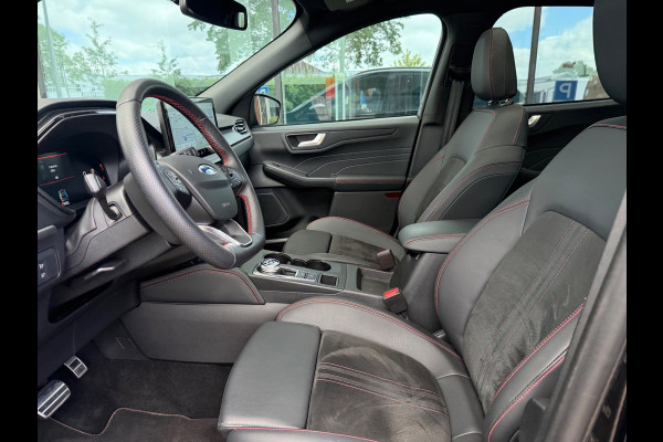 Ford Kuga 2.5 PHEV ST-Line X - Automaat - Pano/Schuifdak - Trekhaak - Navi