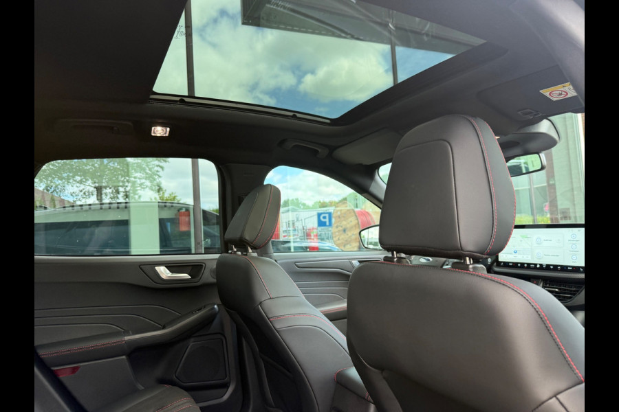 Ford Kuga 2.5 PHEV ST-Line X - Automaat - Pano/Schuifdak - Trekhaak - Navi